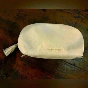 Tartan & Twine cosmetic travel case purse pebbled beige tassel 7 slots